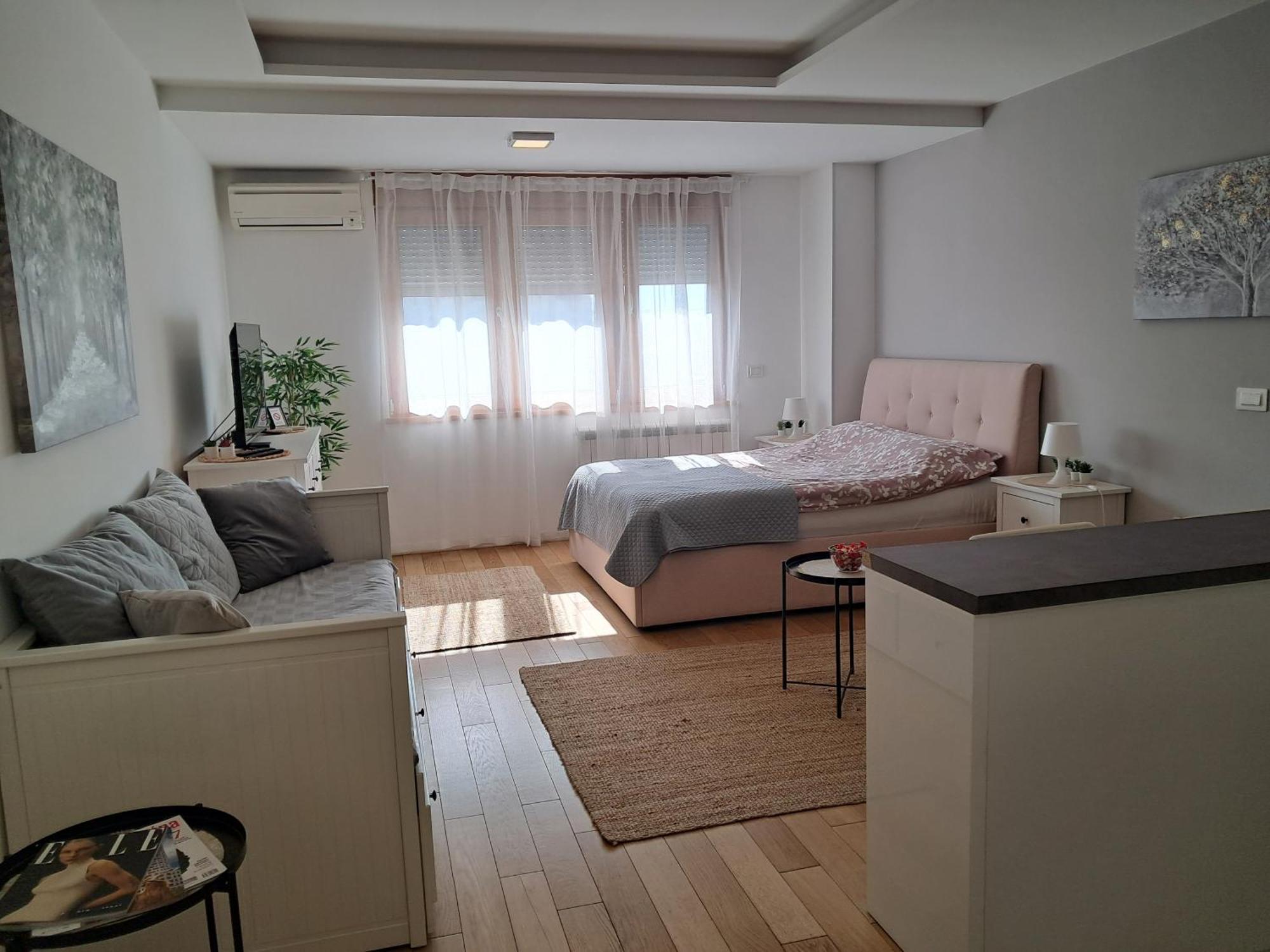 Manhattan A Blok Apartment *